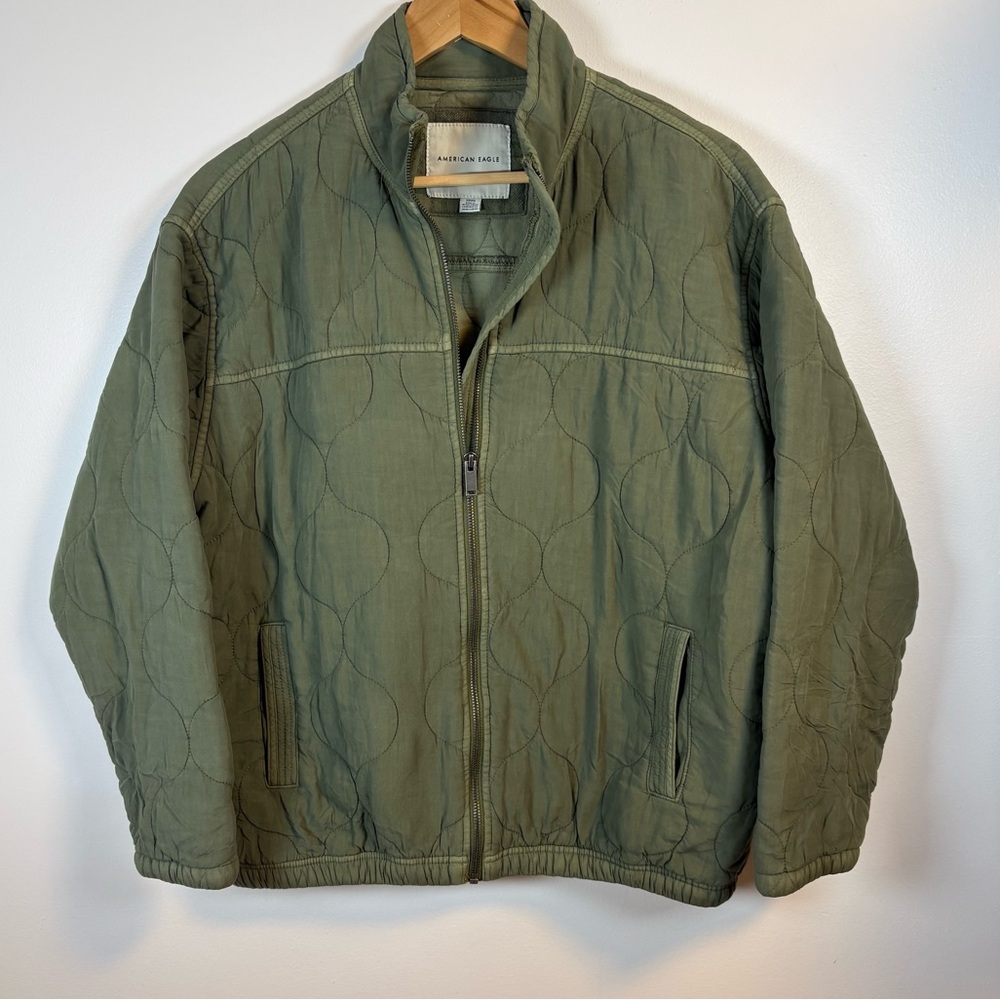 American Eagle Men’s Olive Green Quilted Bomber Jacket, Size Small, Outdoors
